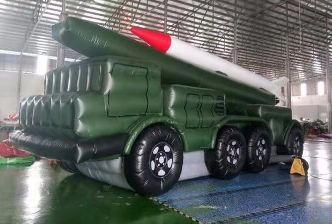 隆安部队小型导弹车