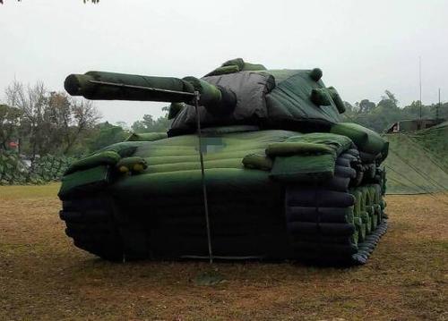 隆安军用坦克模型